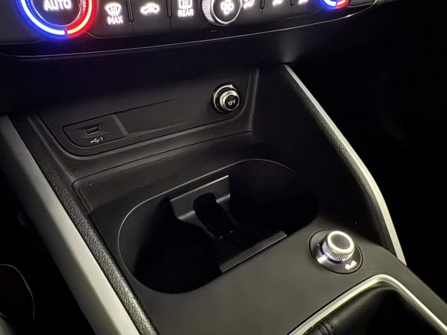 Audi Q2 TFSI 19” S-Line Navi Cruise CarPlay PDC NAP