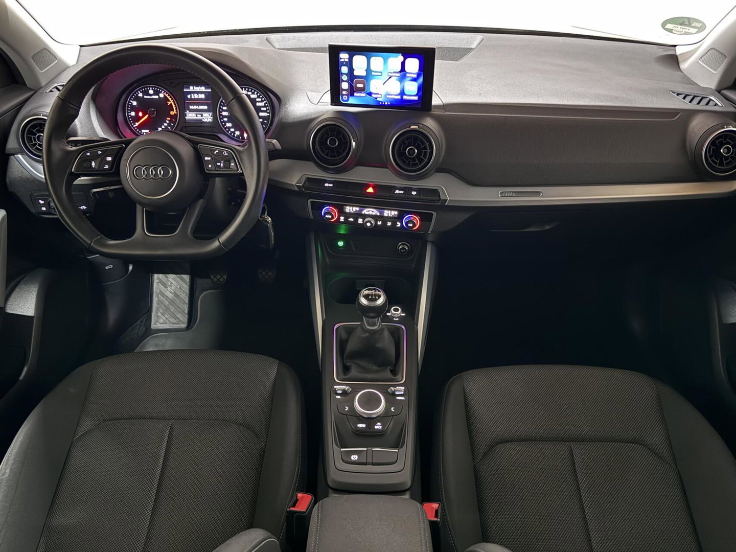 Audi Q2 TFSI 19” S-Line Navi Cruise CarPlay PDC NAP