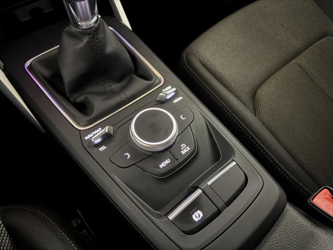 Audi Q2 TFSI 19” S-Line Navi Cruise CarPlay PDC NAP