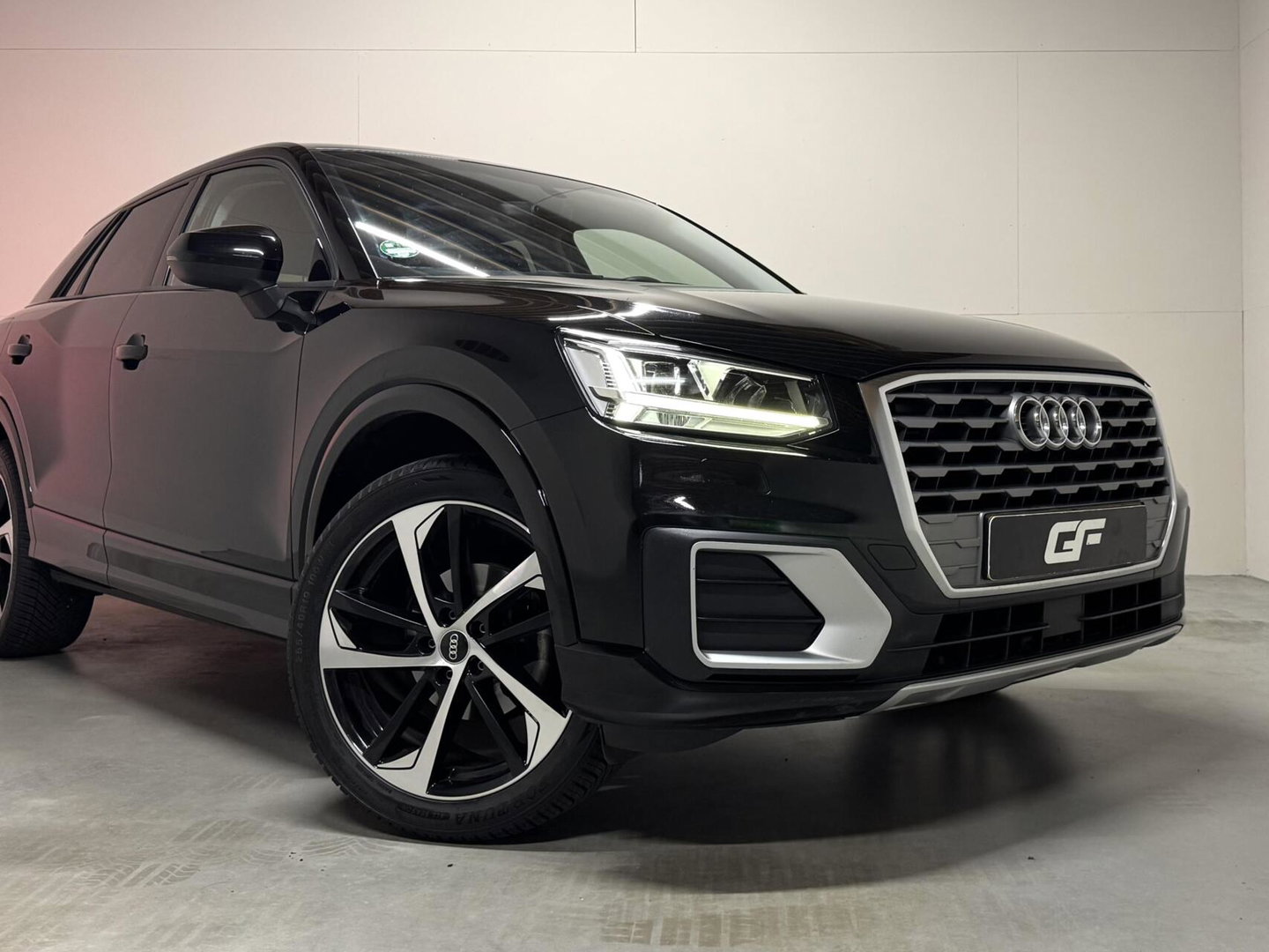 Audi Q2 TFSI 19” S-Line Navi Cruise CarPlay PDC NAP