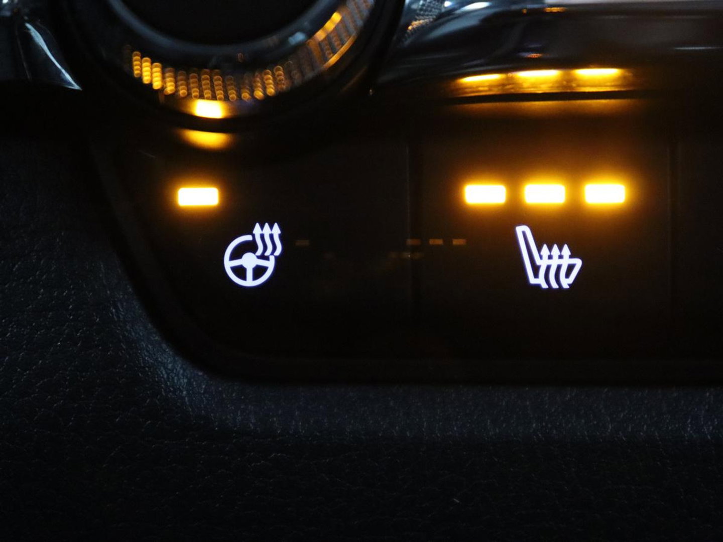 Mazda CX-30 2.0 e-SkyActiv-X M Hybrid Luxury