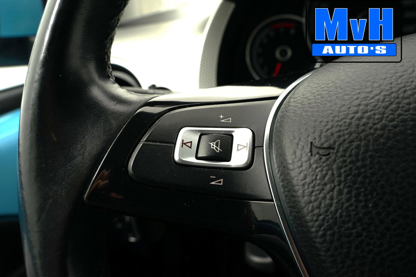 Volkswagen up! 1.0 BMT high up!|PANO|CAMERA|CRUISE|ORG.NL