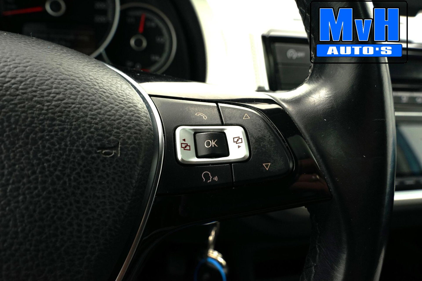 Volkswagen up! 1.0 BMT high up!|PANO|CAMERA|CRUISE|ORG.NL