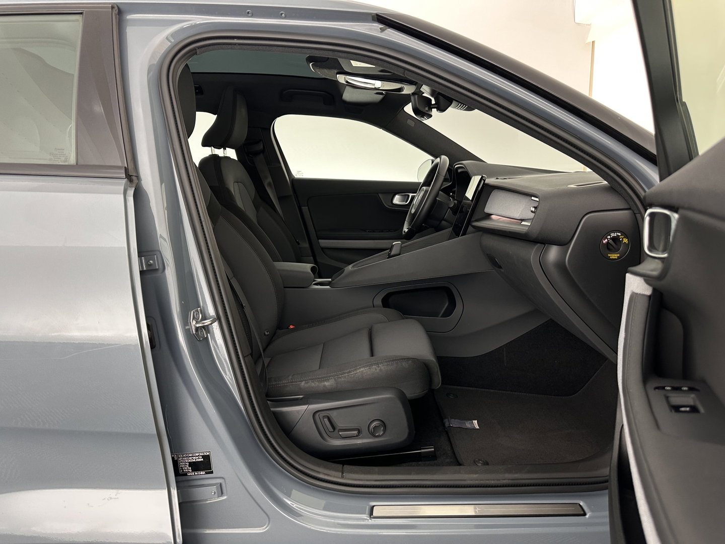 Polestar 2 Long Range Dual Motor Launch Edition 78kWh [ 3-Fase ] {SOH-92%} (INCL-BTW) Aut. *PANO | NAVI-FULLMAP | FULL-LED | ADAPTIVE-CRUISE | BLINDSPOT | TOPVIEW | KEYLESS | LANE-ASSIST | DIGI-COCKPIT | CARPLAY | DAB+ | HEATED-SPORTSEATS | CAMERA | MEMORY-PACK | 20