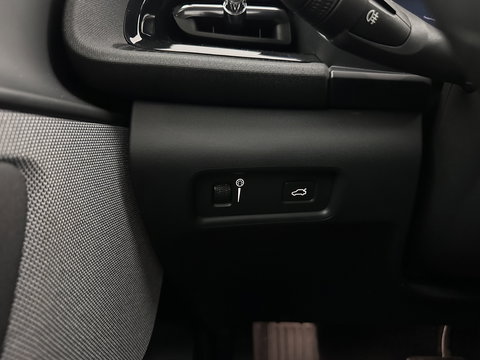 Polestar 2 Long Range Dual Motor Launch Edition 78kWh [ 3-Fase ] {SOH-92%} (INCL-BTW) Aut. *PANO | NAVI-FULLMAP | FULL-LED | ADAPTIVE-CRUISE | BLINDSPOT | TOPVIEW | KEYLESS | LANE-ASSIST | DIGI-COCKPIT | CARPLAY | DAB+ | HEATED-SPORTSEATS | CAMERA | MEMORY-PACK | 20