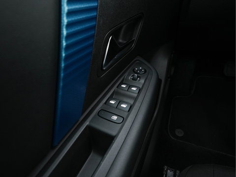 Citroën Ë-C4 Live 50 kWh [ 3-Fase-11kW] {SOH-88%} (INCL-BTW) Aut. *DIGI-COCKPIT | COMFORT-SEATS | DAB | ECC | PDC | CRUISE*