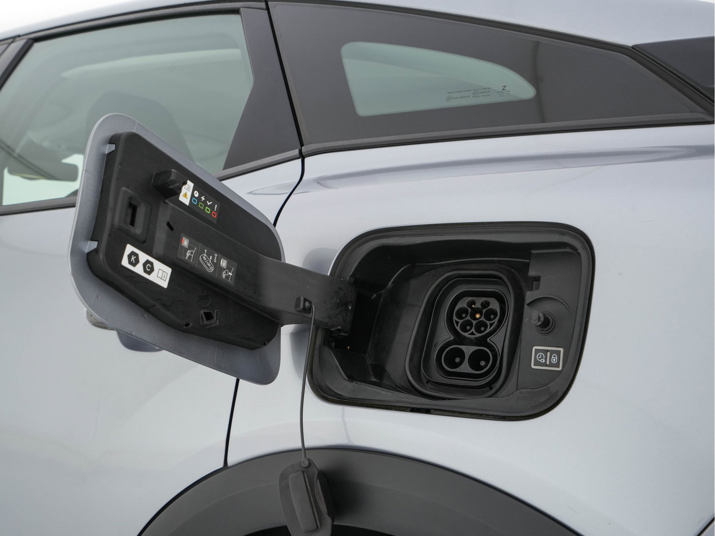 Citroën Ë-C4 Live 50 kWh [ 3-Fase-11kW] {SOH-88%} (INCL-BTW) Aut. *DIGI-COCKPIT | COMFORT-SEATS | DAB | ECC | PDC | CRUISE*