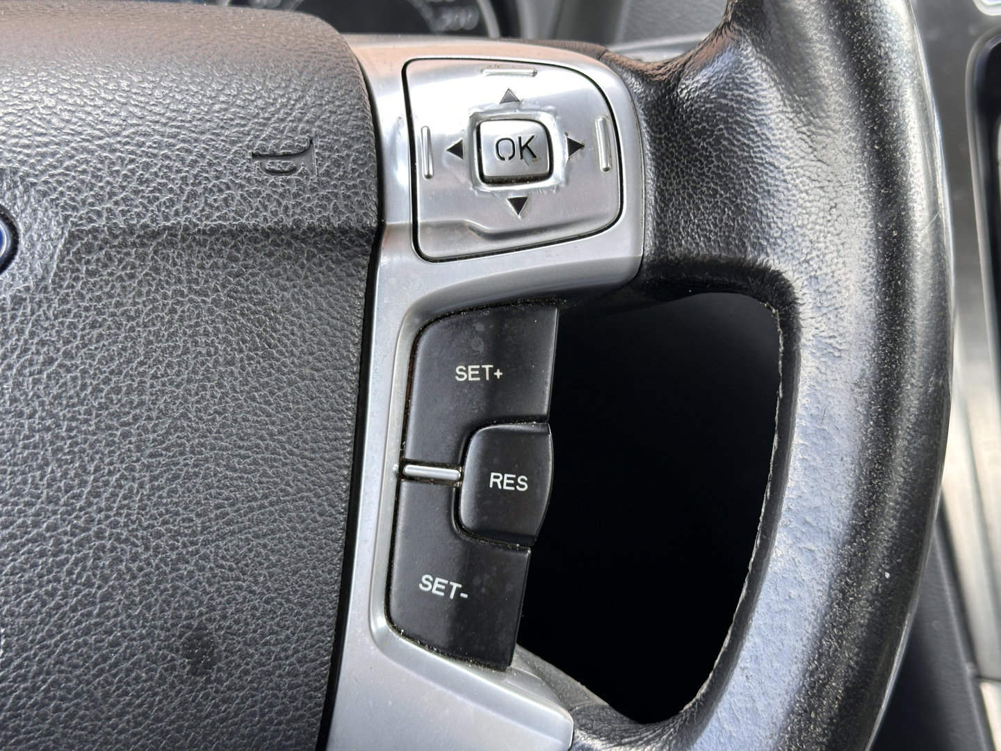 Ford Mondeo 2.0-16V Titanium | Handel / Export |