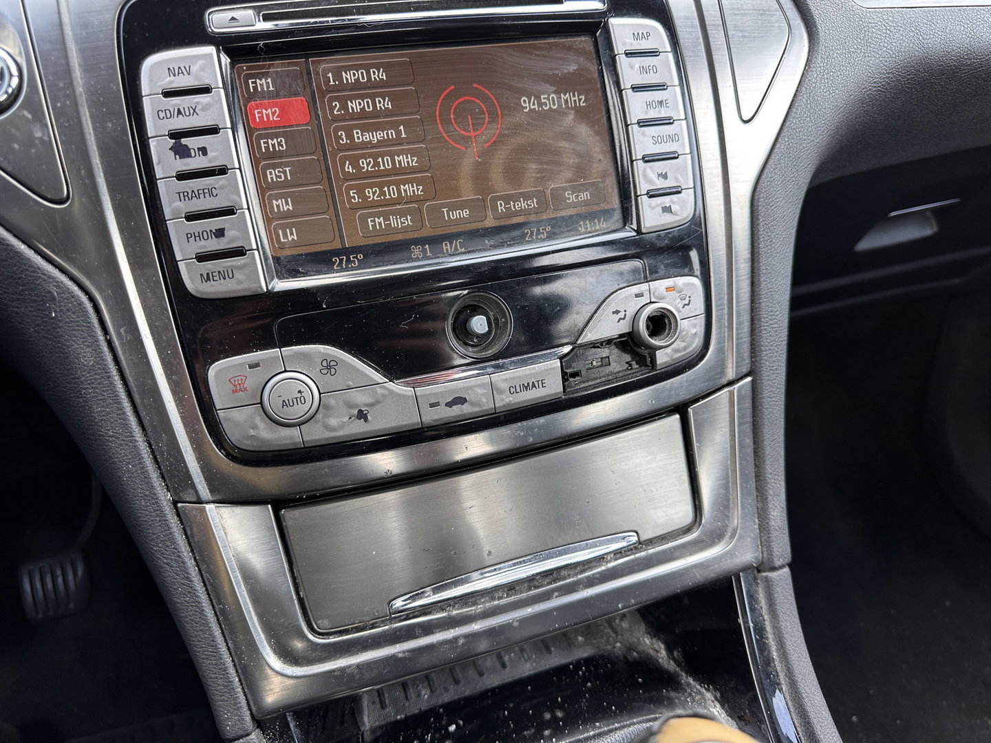 Ford Mondeo 2.0-16V Titanium | Handel / Export |