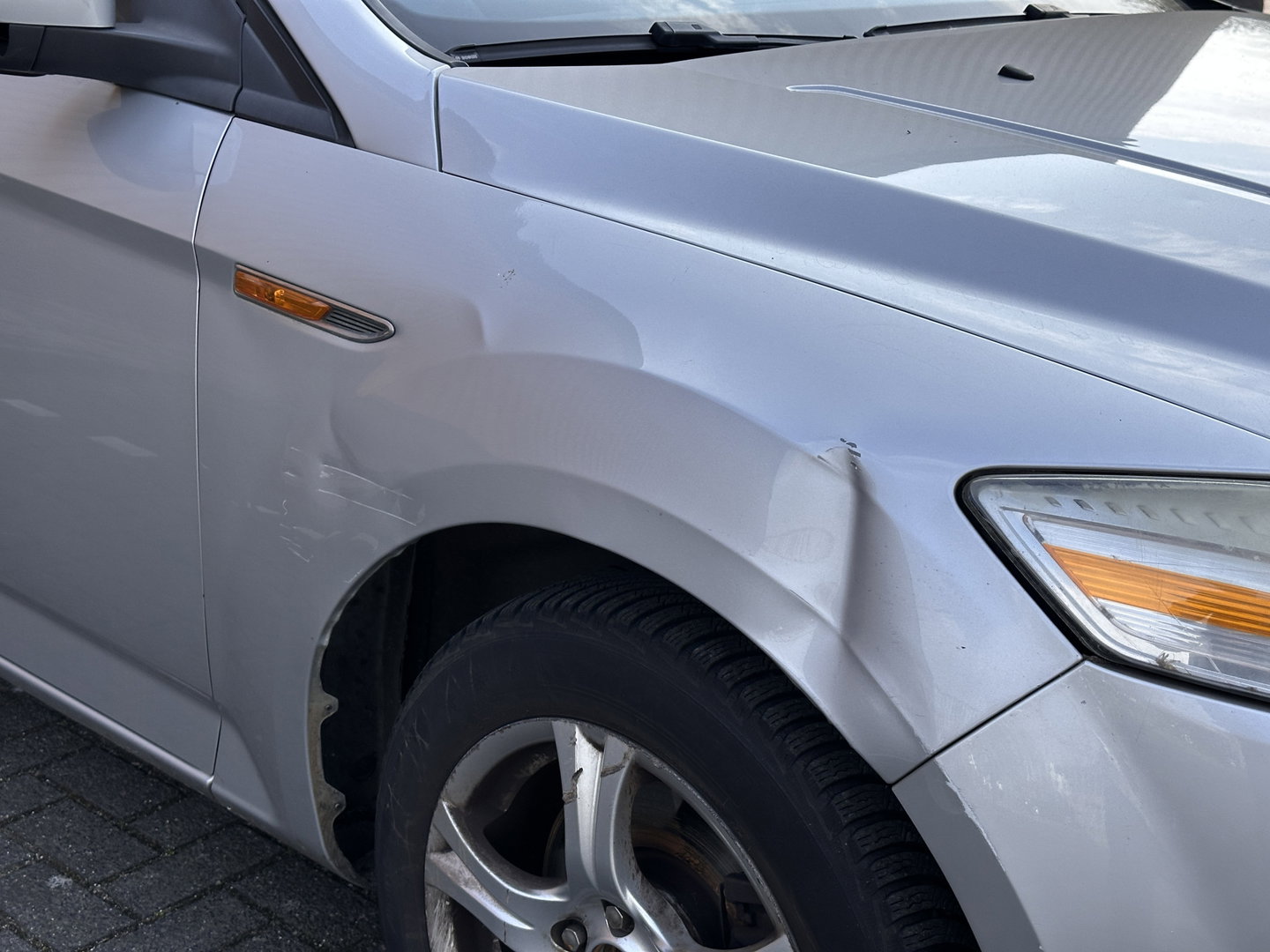 Ford Mondeo 2.0-16V Titanium | Handel / Export |