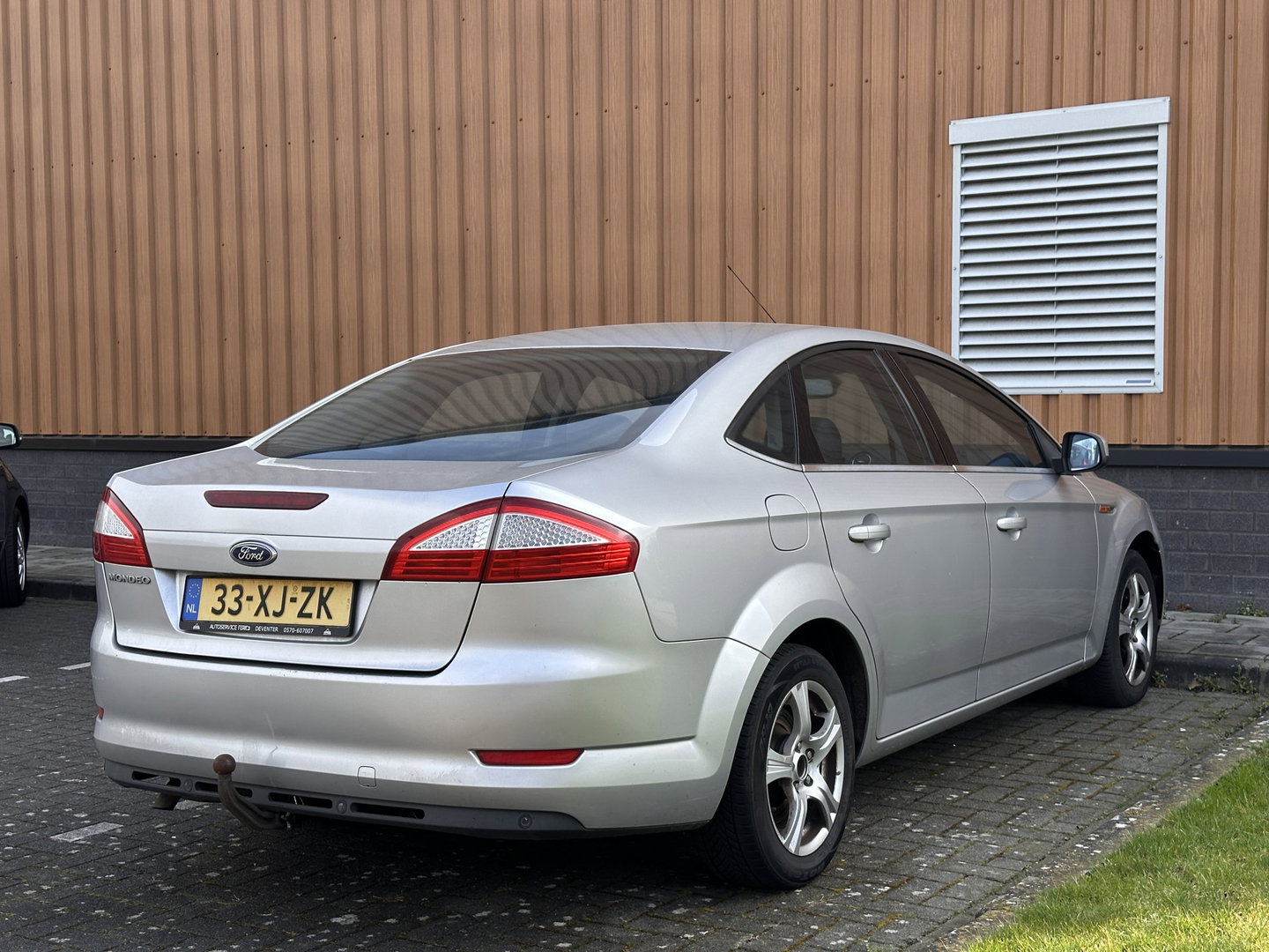 Ford Mondeo 2.0-16V Titanium | Handel / Export |
