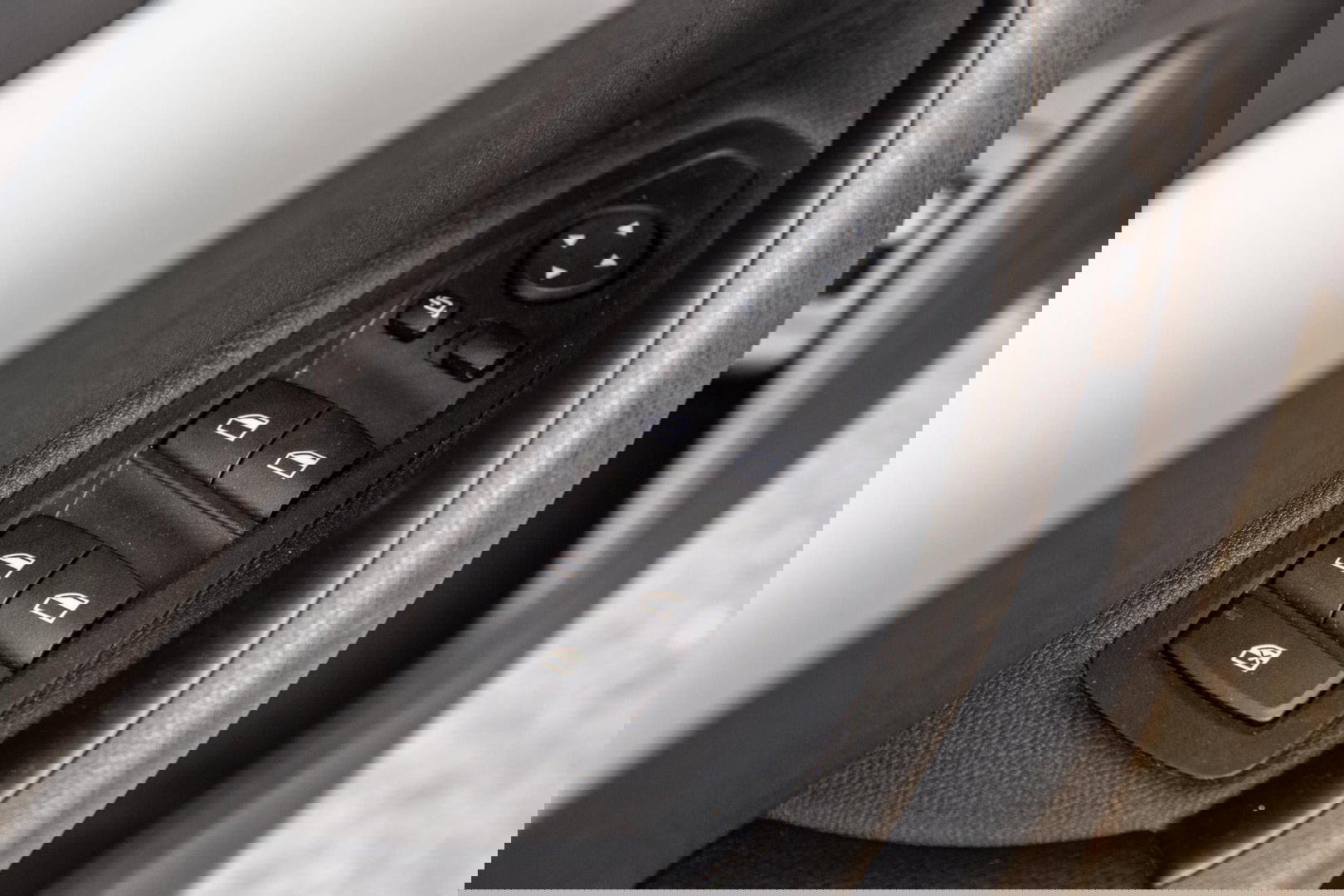 BMW X1 xDrive25e Executive BLACK LINE / CAMERA / CARPLAY / HEAD UP DISPLAY / LEDER / LED / CRUISE CONTROLE / STOELVERWARMING