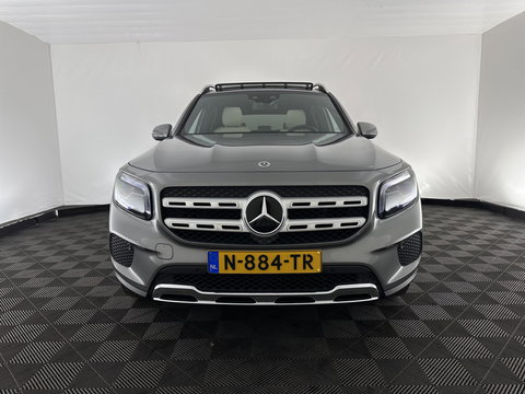 Mercedes-Benz GLB 180 Business Solution (INCL-BTW) *PANO | ADAPTIVE-CRUISE | LEATHER | FULL-LED | BLINDSPOT | MEMORY-PACK | AMBIENTLIGHT | HEATED-SPORTSEATS | WIDESCREEN-DIGICOCKPIT | DAB+ | NAVI-FULLMAP | CAMERA | PRIVACYGLASS |