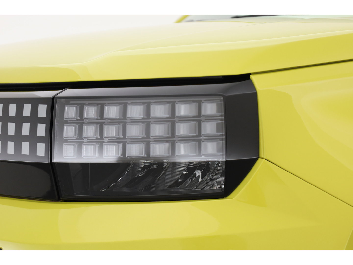 Fiat Grande Panda La Prima 11 kW 44 kWh | Winter Pack | Camera | Apple CarPlay & Android Auto | Cruise | Navi | DAB