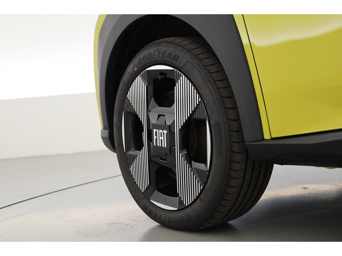 Fiat Grande Panda La Prima 11 kW 44 kWh | Winter Pack | Camera | Apple CarPlay & Android Auto | Cruise | Navi | DAB