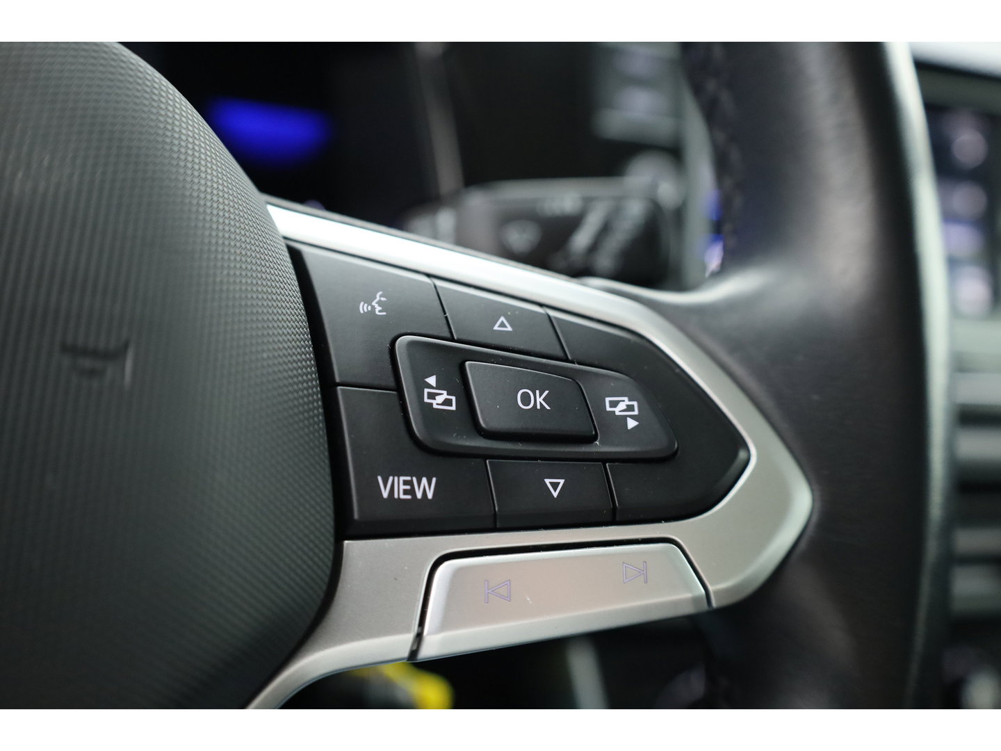 Volkswagen Polo 1.0 TSI Life | Adapt. Cruise | Trekhaak | LED | PDC V+A | Apple CarPlay & Android Auto | Airco