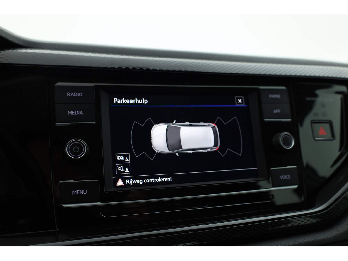 Volkswagen Polo 1.0 TSI Life | Adapt. Cruise | Trekhaak | LED | PDC V+A | Apple CarPlay & Android Auto | Airco