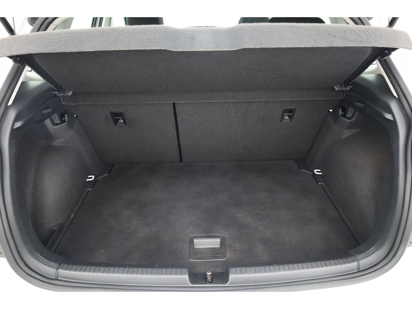 Volkswagen Polo 1.0 TSI Life | Adapt. Cruise | Trekhaak | LED | PDC V+A | Apple CarPlay & Android Auto | Airco