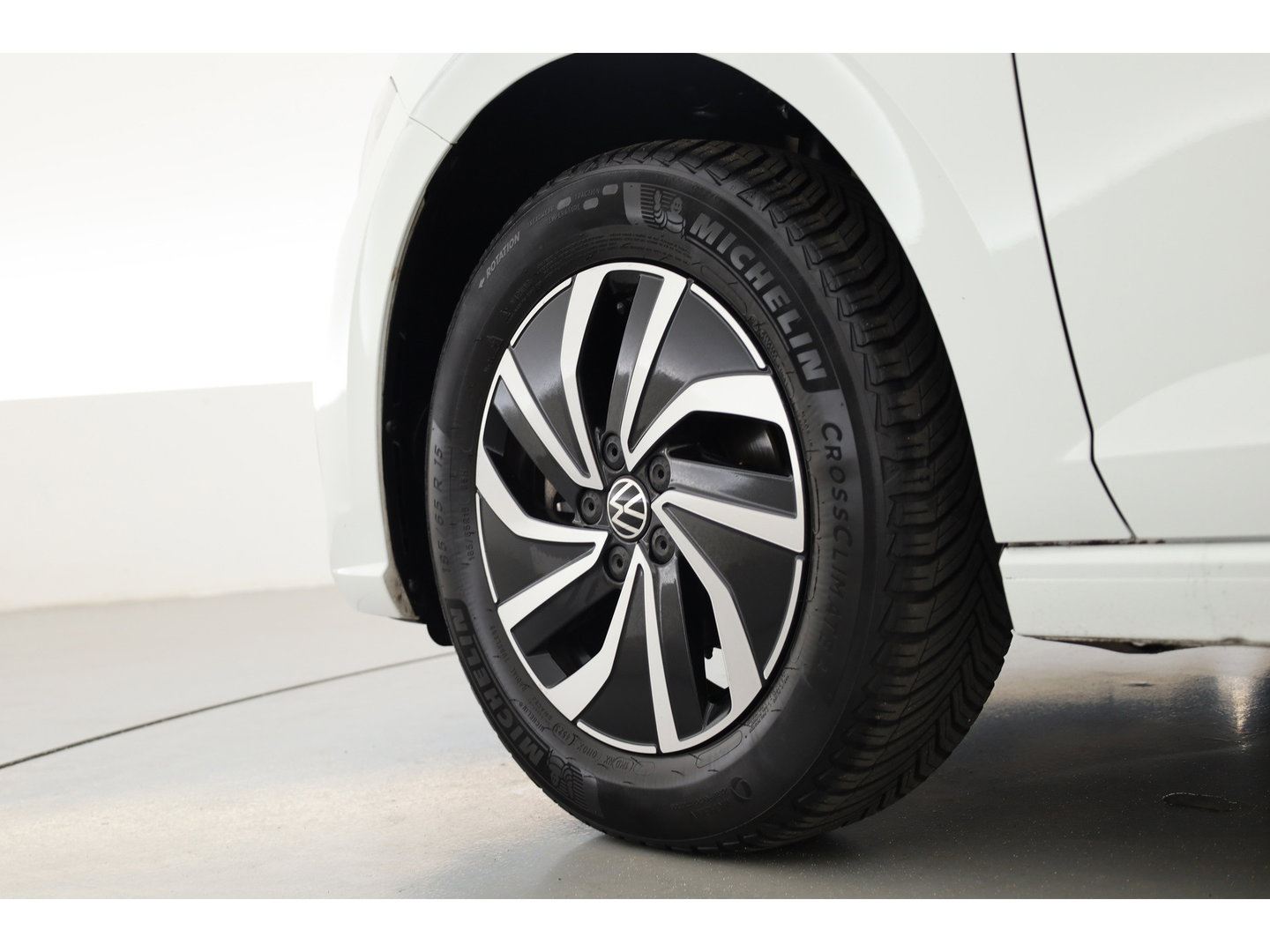 Volkswagen Polo 1.0 TSI Life | Adapt. Cruise | Trekhaak | LED | PDC V+A | Apple CarPlay & Android Auto | Airco