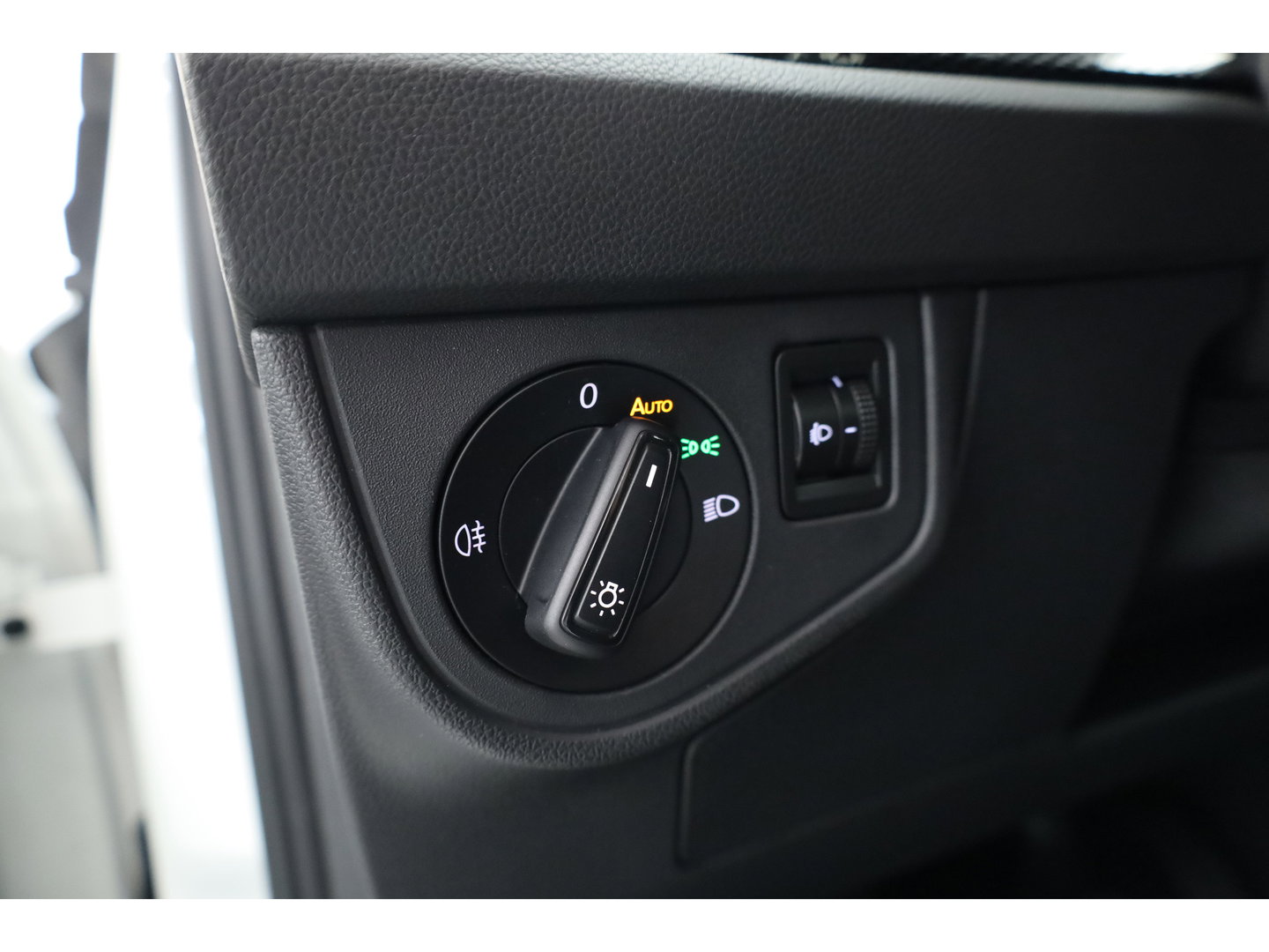 Volkswagen Polo 1.0 TSI Life | Adapt. Cruise | Trekhaak | LED | PDC V+A | Apple CarPlay & Android Auto | Airco