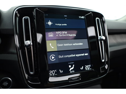 Volvo XC40 1.5 T5 Plug-in hybrid Plus Dark | SOH 91.4% | Pano | Elek. Trekhaak | Harman Kardon | Stoel-Stuurverw. | Camera | Memory