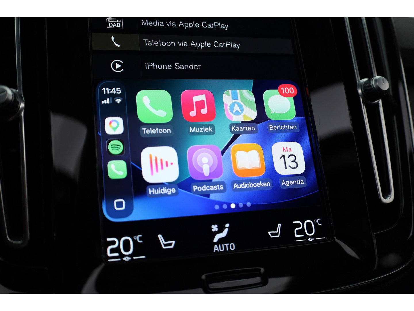 Volvo XC40 1.5 T5 Plug-in hybrid Plus Dark | SOH 91.4% | Pano | Elek. Trekhaak | Harman Kardon | Stoel-Stuurverw. | Camera | Memory