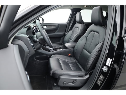 Volvo XC40 1.5 T5 Plug-in hybrid Plus Dark | SOH 91.4% | Pano | Elek. Trekhaak | Harman Kardon | Stoel-Stuurverw. | Camera | Memory