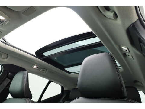 Volvo XC40 1.5 T5 Plug-in hybrid Plus Dark | SOH 91.4% | Pano | Elek. Trekhaak | Harman Kardon | Stoel-Stuurverw. | Camera | Memory
