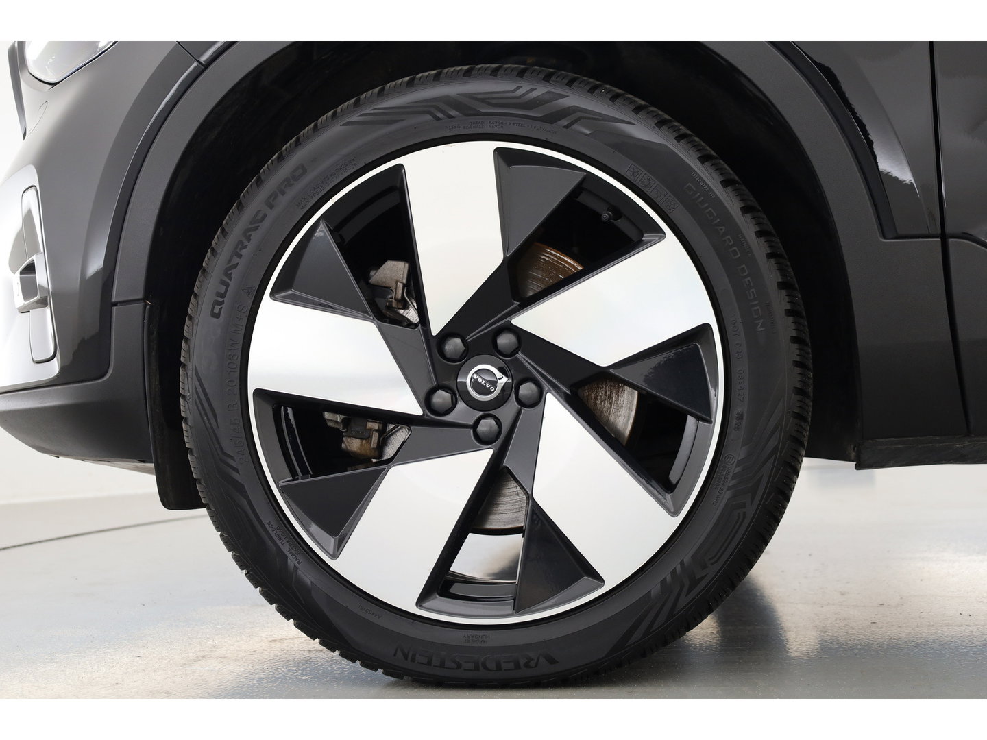 Volvo XC40 1.5 T5 Plug-in hybrid Plus Dark | SOH 91.4% | Pano | Elek. Trekhaak | Harman Kardon | Stoel-Stuurverw. | Camera | Memory