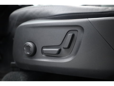 Volvo XC40 1.5 T5 Plug-in hybrid Plus Dark | SOH 91.4% | Pano | Elek. Trekhaak | Harman Kardon | Stoel-Stuurverw. | Camera | Memory