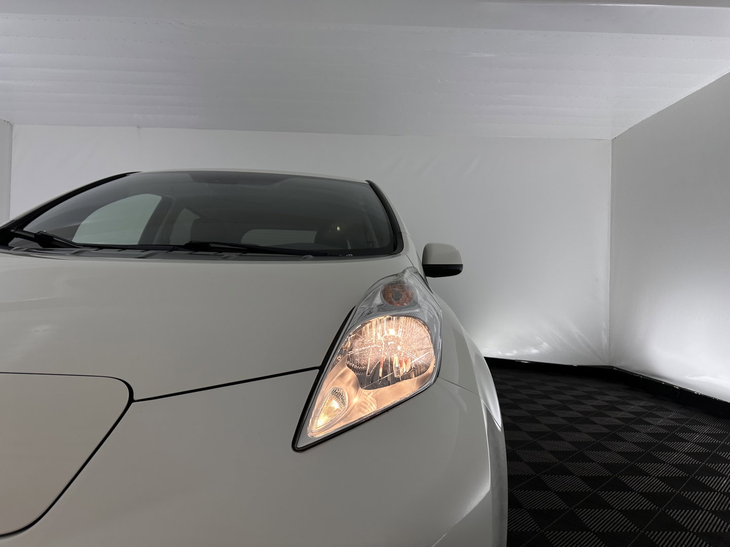 Nissan Leaf Acenta 30 kWh (INCL-BTW) *HEATPUMP | NAVI-FULLMAP | MICROFIBRE | DAB | CAMERA | DIGI-COCKPIT | KEYLESS | CRUISE | DIGI-COCKPIT | HEATED-COMFORTSEATS | PRIVACYGLASS | KEYLESS | 16"ALU*