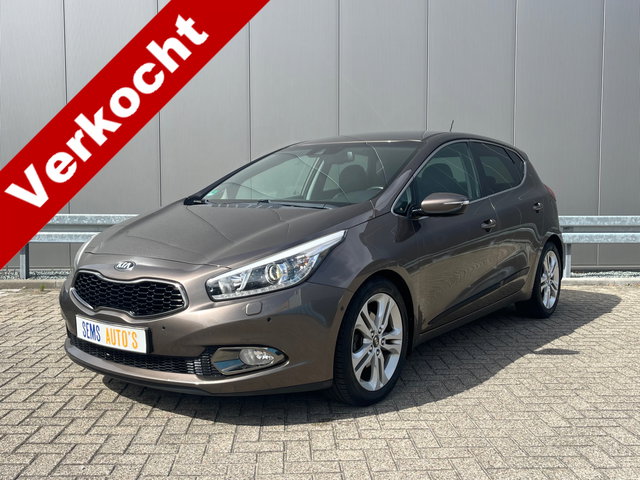 Kia cee'd - 1.6 GDI Super Pack Premium Vol Leder / Stuur-Stoel-Verw. / Key Les / Trekhaak