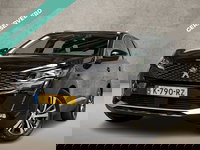 Peugeot 5008 - 1.2 PureTech Allure Sport 7 Persoons Automaat (APPLE CARPLAY, GROOT NAVI, LEDER, STOELVERWARMING, 360 CAMERA, SPORTSTOELEN, GETINT GLAS, TREKHAAK, ADAPTIVE CRUISE, NIEUWSTAAT)