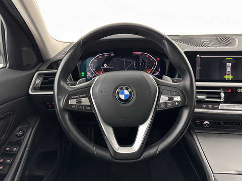 BMW 3-serie 320i Business Edition (INCL.BTW) Aut. *FULL-LED | NAVI-FULLMAP | COMFORT-SEATS | HIFI-SOUND | DIGI-COCKPIT | DAB | SHIFT-PADDLES | ECC | PDC | CRUISE | 16''ALU | TOWBAR*