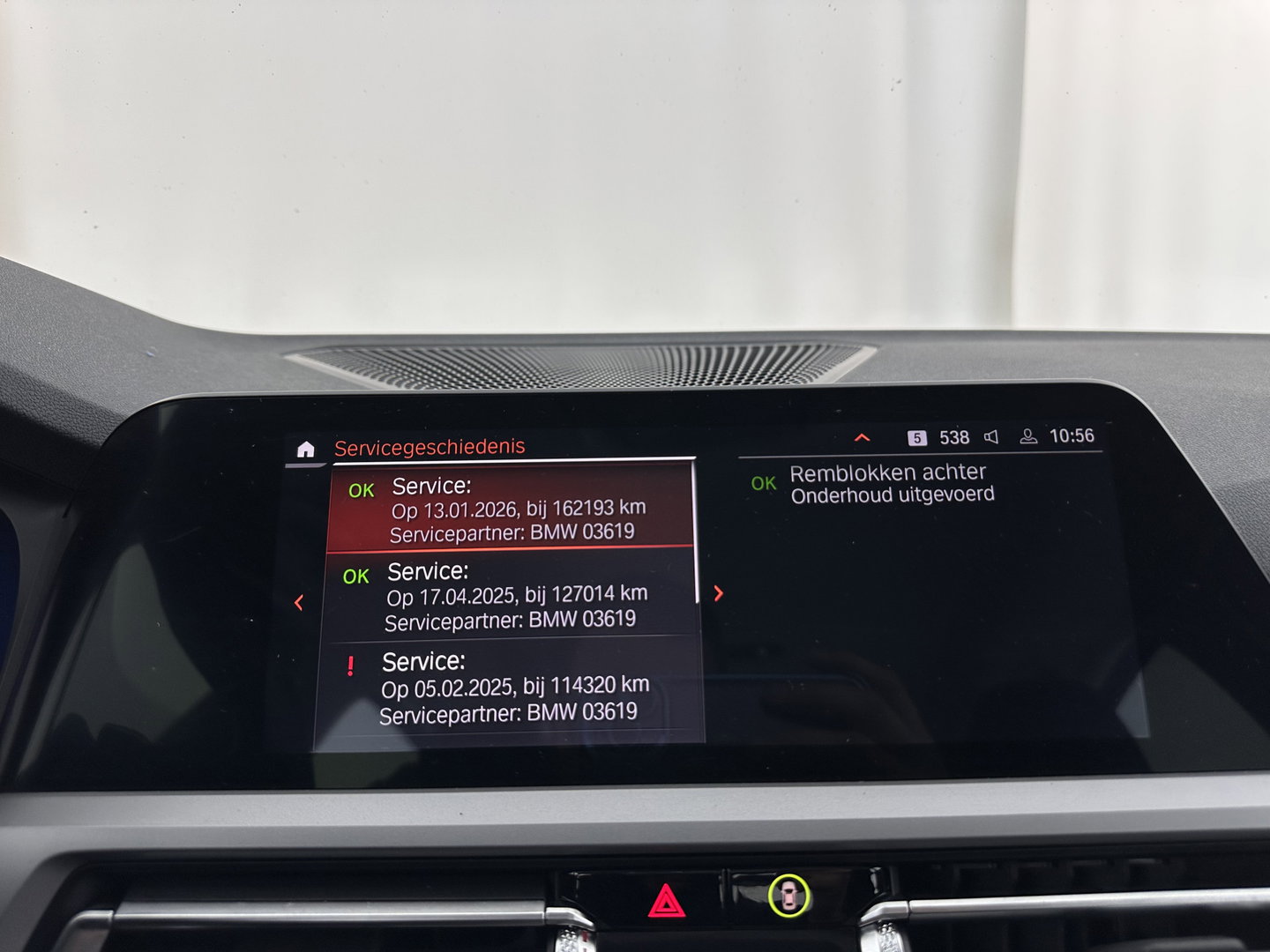 BMW 3-serie 320i Business Edition (INCL.BTW) Aut. *FULL-LED | NAVI-FULLMAP | COMFORT-SEATS | HIFI-SOUND | DIGI-COCKPIT | DAB | SHIFT-PADDLES | ECC | PDC | CRUISE | 16''ALU | TOWBAR*