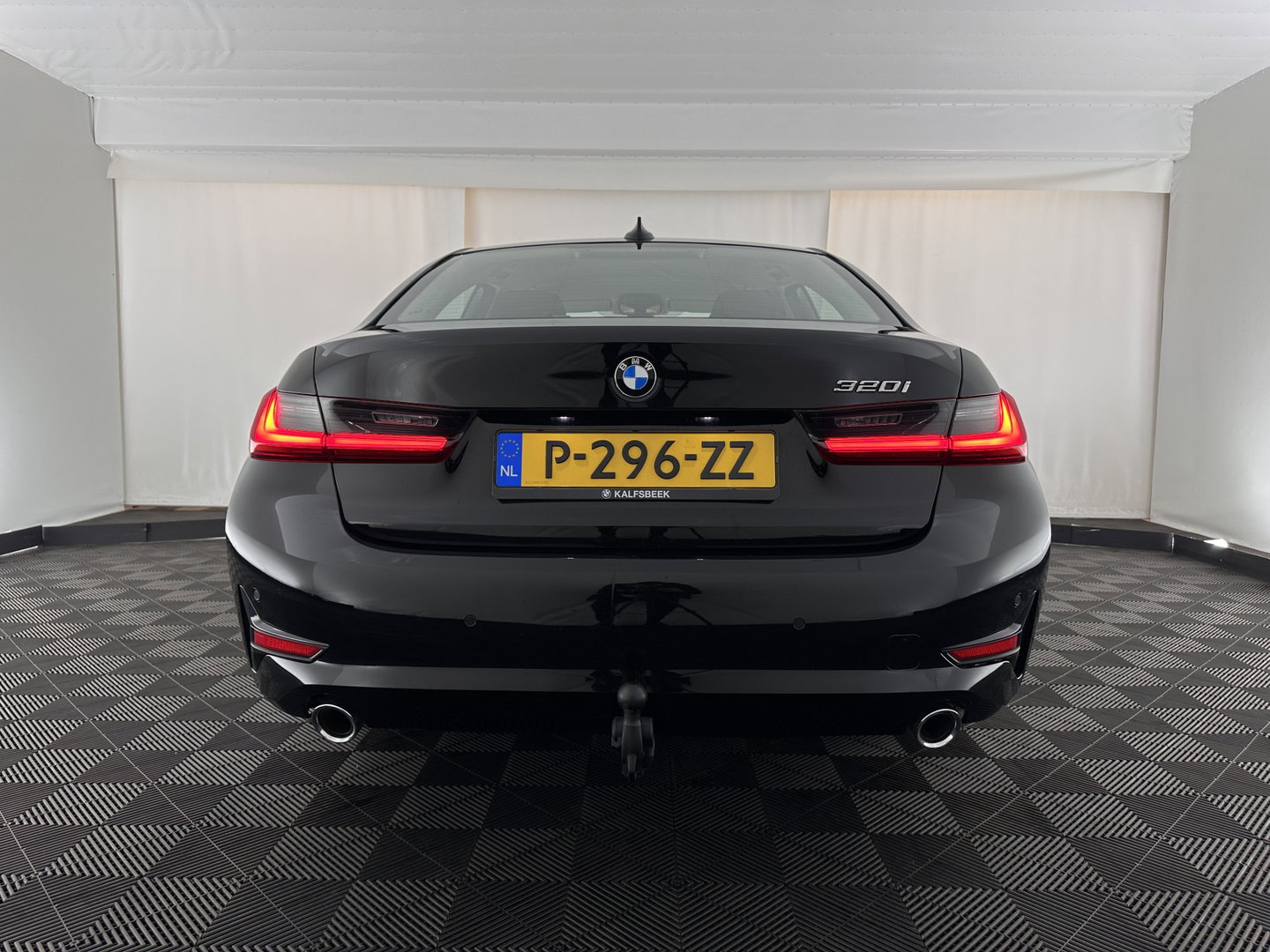 BMW 3-serie 320i Business Edition (INCL.BTW) Aut. *FULL-LED | NAVI-FULLMAP | COMFORT-SEATS | HIFI-SOUND | DIGI-COCKPIT | DAB | SHIFT-PADDLES | ECC | PDC | CRUISE | 16''ALU | TOWBAR*