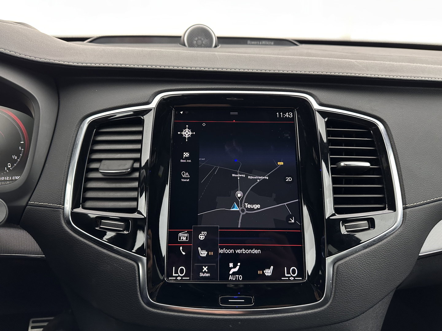 Volvo XC90 2.0 T8 Recharge AWD R-Design Black Pack [ 7-Pers. ] Aut. *PANO | LEATHER-ALCANTARA | FULL-LED | MEMORY-PACK | BOWERS&WILKINS | BLINDSPOT | KEYLESS | DIGI-COCKPIT | NAVI-FULLMAP | PRIVACYGLASS | HEATED-SPORTSEATS | TOWBAR | 22''ALU*