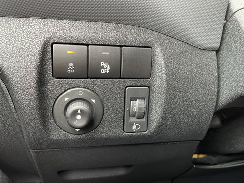 Peugeot Partner 1.6 BlueHDi 75 L1 Premium | Marge | Apple Carplay | Dealer Onderhouden | Airconditioning | Cruise Control | Navigatie | Radio | Elektrische Ramen |