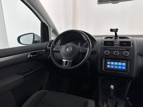 Volkswagen Touran 2.0 TDI Comfortline BlueMotion Aut. *AIRCO | CRUISE | CARPLAY | PDC | SIDE-BARS | PRIVACY-GLASS*