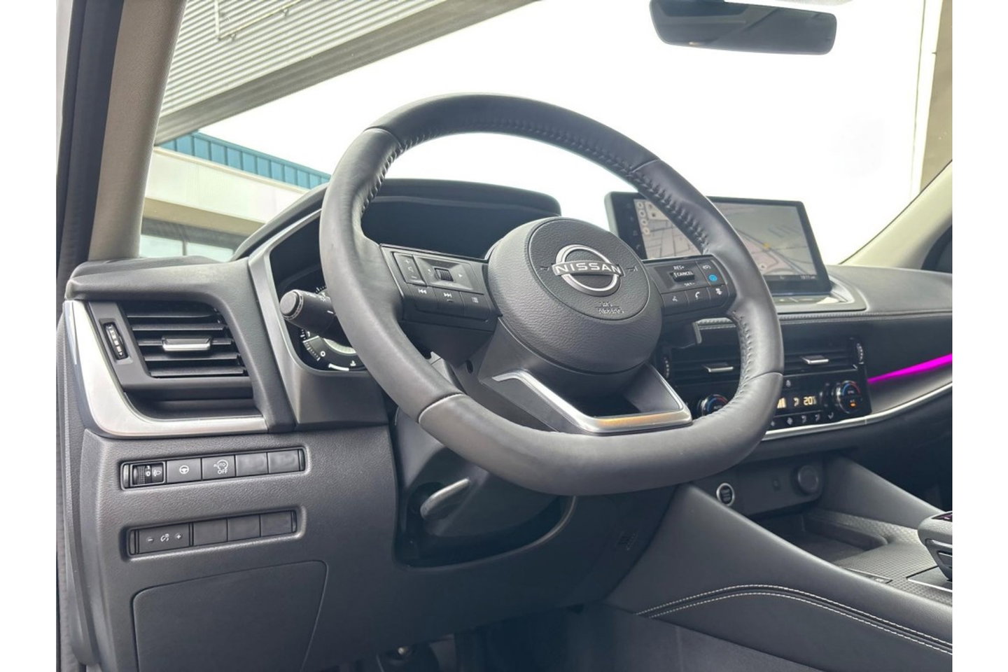 Nissan QASHQAI 1.3 MHEV X N-CONNECTA AUTOMAAT AIRCO NAVI WIDESCREEN CAMERA360GR.