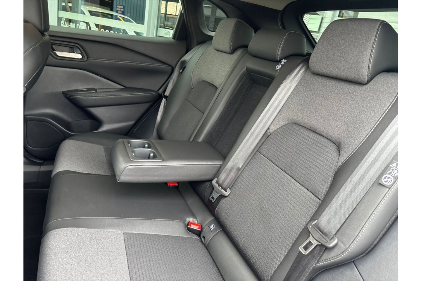 Nissan QASHQAI 1.3 MHEV X N-CONNECTA AUTOMAAT AIRCO NAVI WIDESCREEN CAMERA360GR.