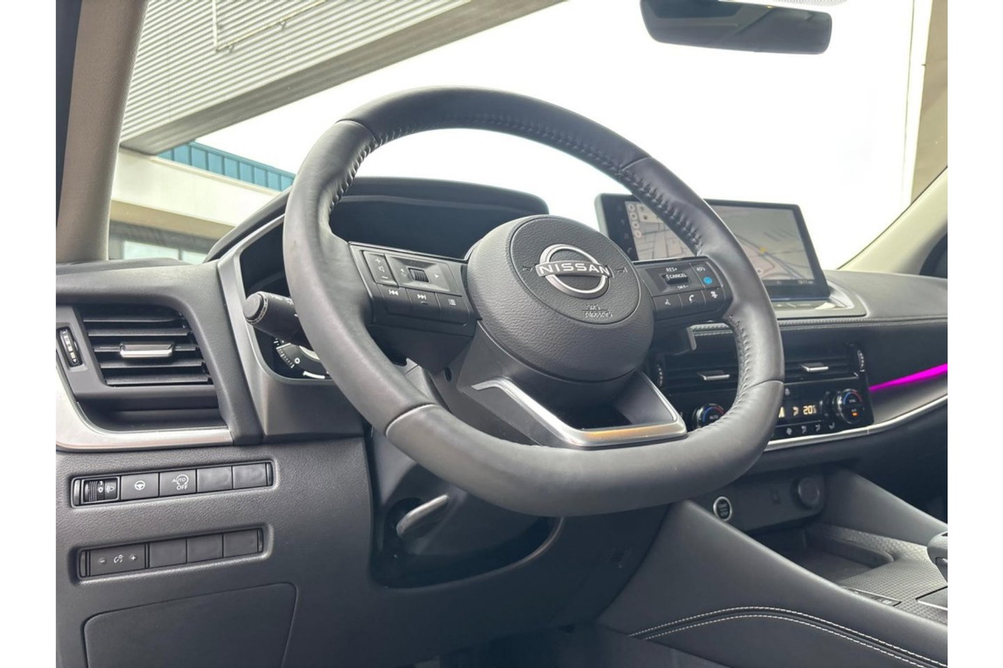 Nissan QASHQAI 1.3 MHEV X N-CONNECTA AUTOMAAT AIRCO NAVI WIDESCREEN CAMERA360GR.