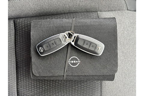 Nissan QASHQAI 1.3 MHEV X N-CONNECTA AUTOMAAT AIRCO NAVI WIDESCREEN CAMERA360GR.