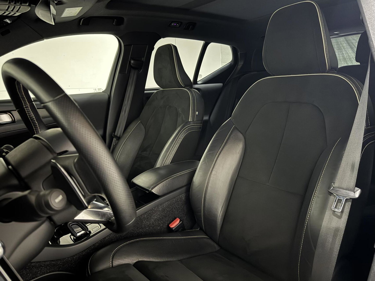 Volvo XC40 1.5 T5 Recharge R-Design Pano H/K Carplay