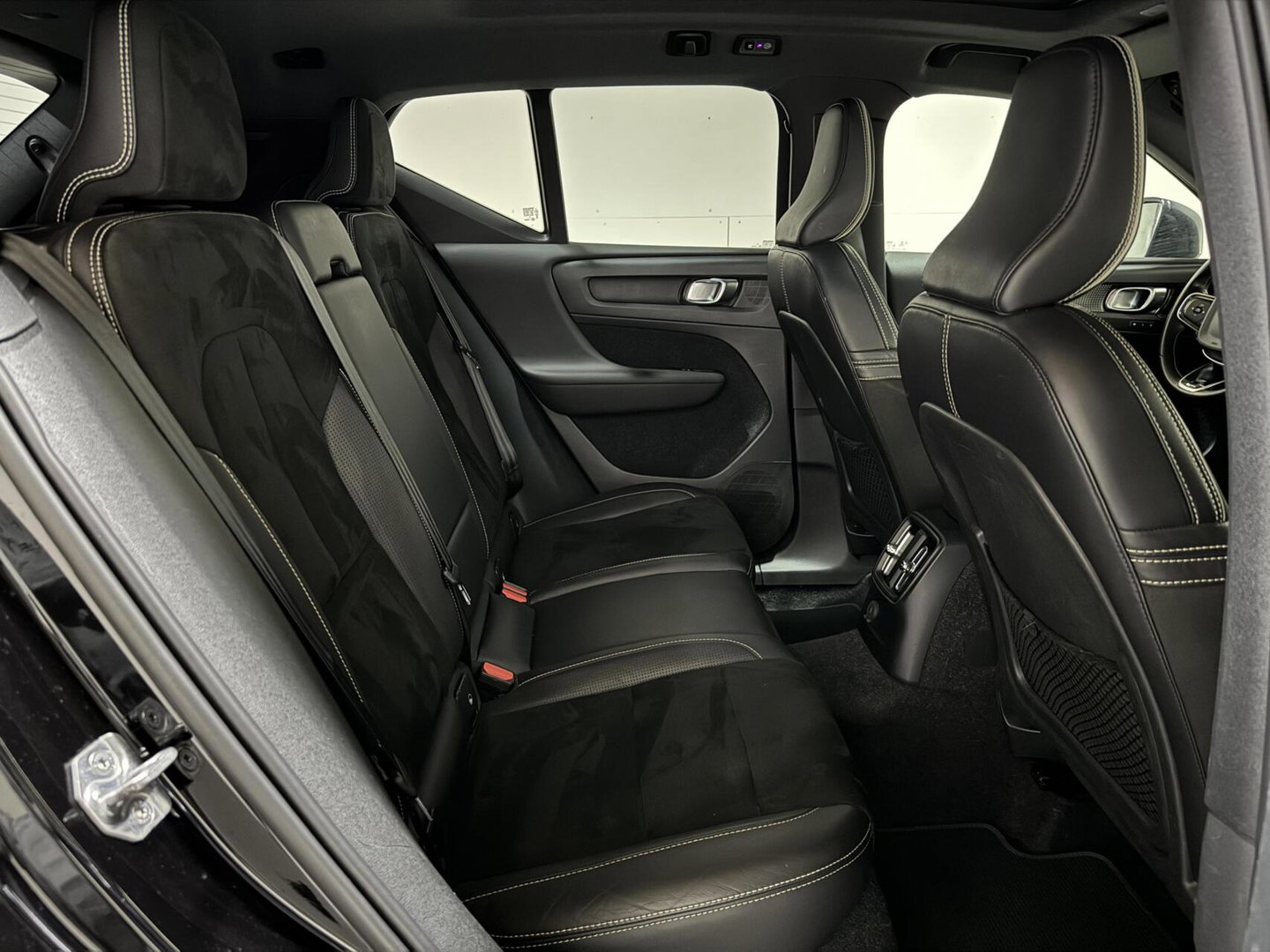 Volvo XC40 1.5 T5 Recharge R-Design Pano H/K Carplay