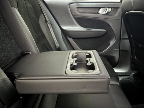 Volvo XC40 1.5 T5 Recharge R-Design Pano H/K Carplay