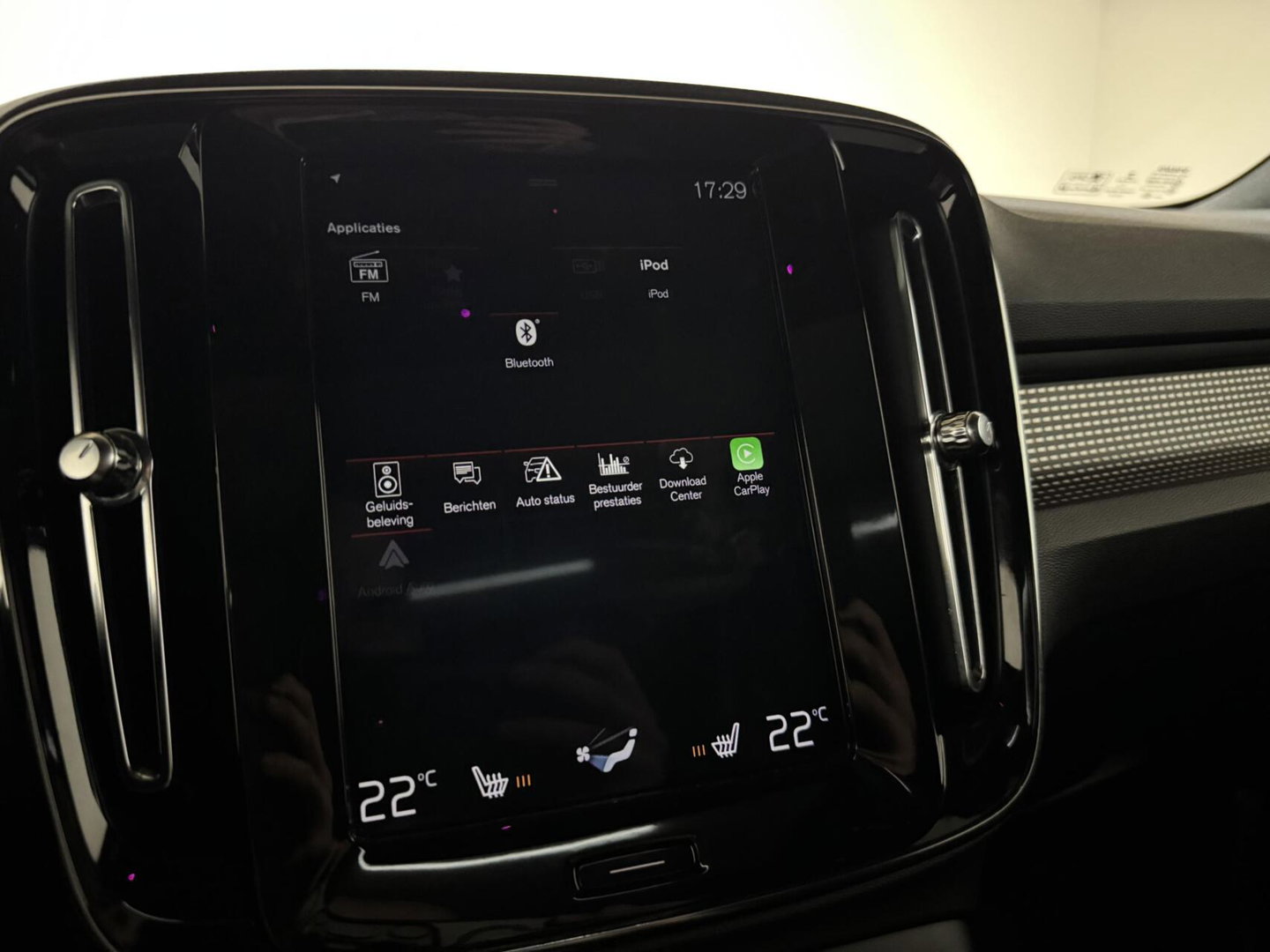 Volvo XC40 1.5 T5 Recharge R-Design Pano H/K Carplay