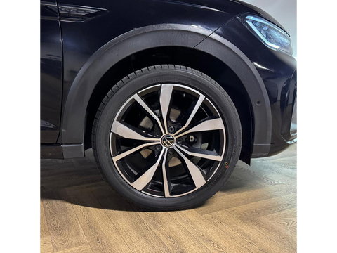 Volkswagen Taigo 1.0 TSI R-Line PANO KEYLESS CAM