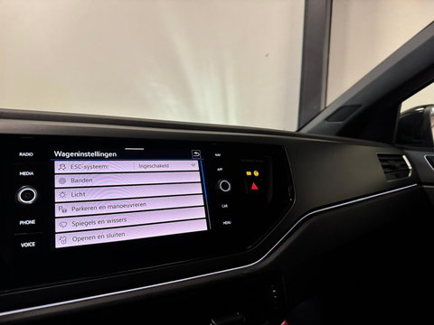 Volkswagen Taigo 1.0 TSI R-Line PANO KEYLESS CAM