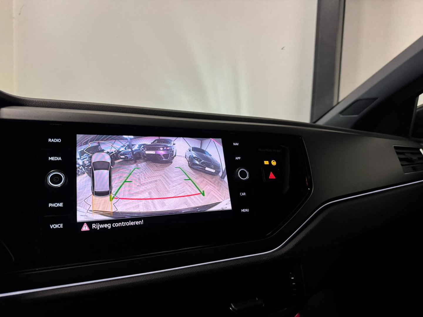 Volkswagen Taigo 1.0 TSI R-Line PANO KEYLESS CAM